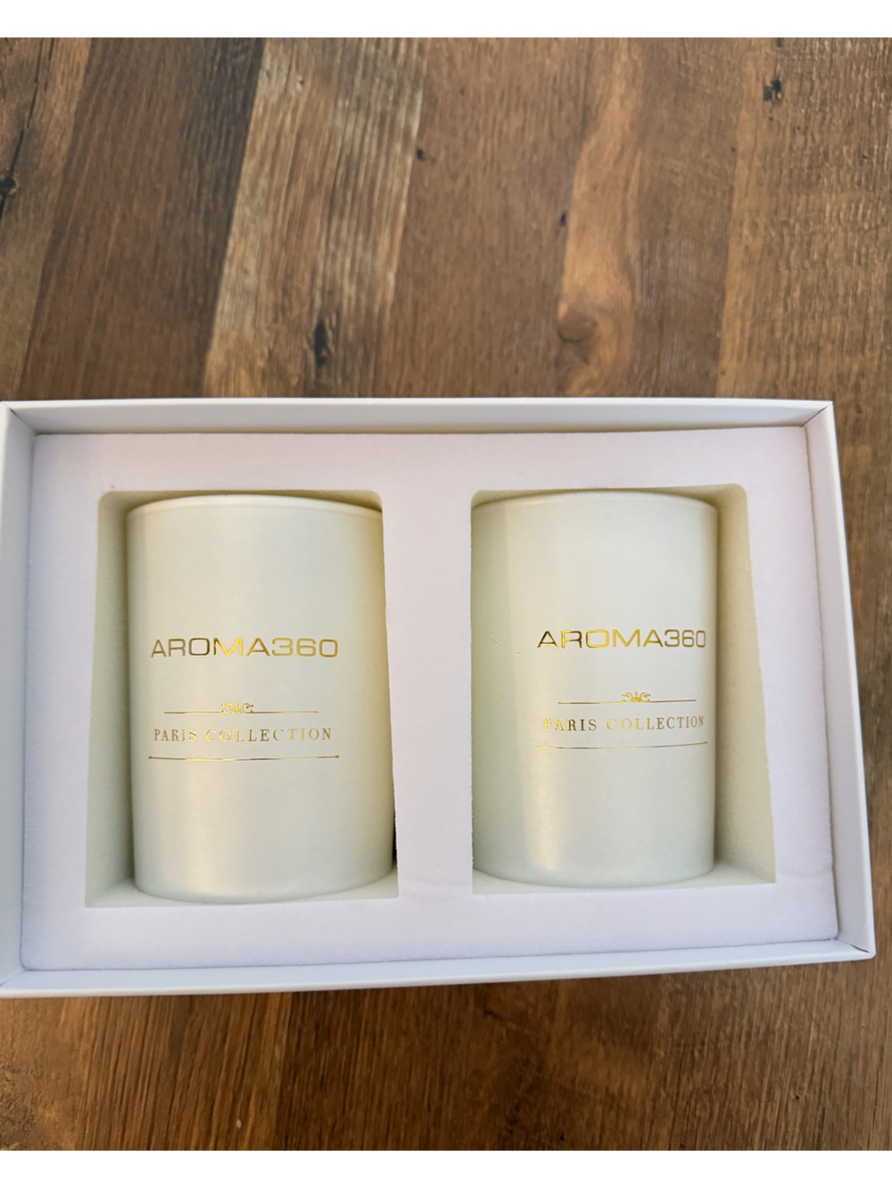 NWT* Aroma 360 Paris Collection in ‘ Dream On’ White Scented Candles- Set of 2